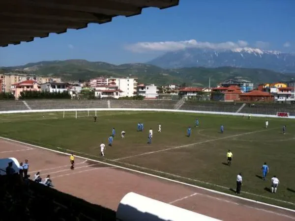 Stadiumi Tomori